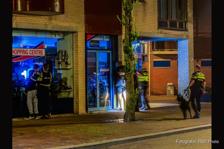 Twee aanhoudingen in Den Helder na vuurwapenmelding en agressie jegens politie