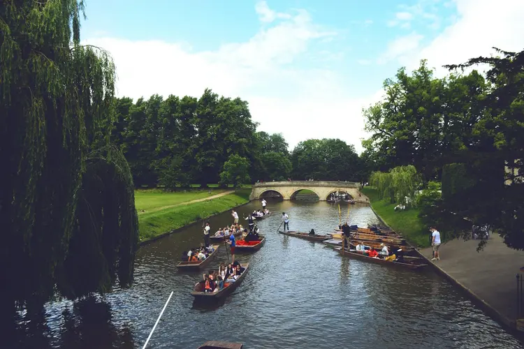 Samen de trossen los: een perfecte gezinsdag op het water