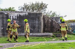 Buitenbrand in bunker aan Brakkeveldweg in Den Helder