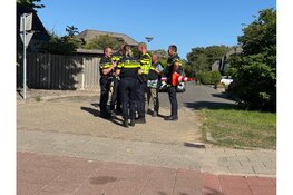 Persoon gestoken op klaarlichte dag in Julianadorp, één verdachte aangehouden