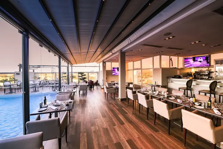 Van binnen tot buiten het perfecte horeca meubilair en terrasstoelen