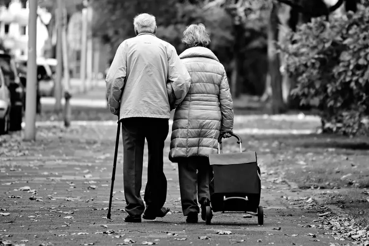 Thuiswonende senioren van 65 jaar en ouder: Ontdek uw valrisico tijdens de vitaliteitsmarkt