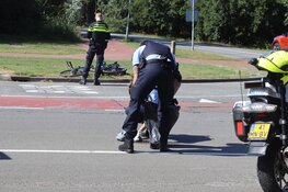 Fietser naar ziekenhuis na aanrijding met auto in Den Helder