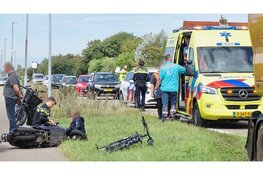 Fietsster gewond na botsing met scooter in Den Helder