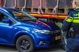 Aanrijding tussen auto en trekker op Touwslagersweg in Den Helder