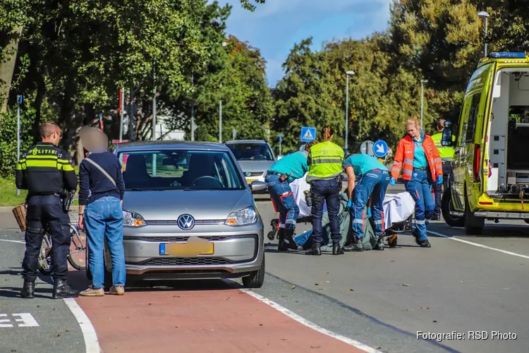 Fietsster lichtgewond na verkeersongeval in Den Helder