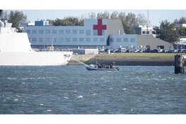 Defensie oefent met helikopters boven Nederland, duikerdroppings boven Den Helder