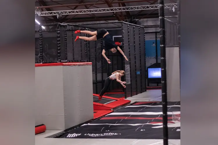 De ultieme speedrun challenge in het vetste trampolinepark van Nederland!