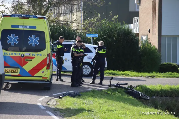 Fietser zwaargewond na aanrijding in Den Helder, traumateam ter plaatse