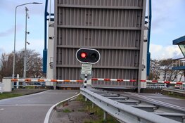 Verkeershinder in Den Helder door storing Burgemeester Visserbrug