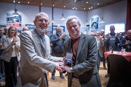 Zilveren erepenning voor Kees Boelema Robertus