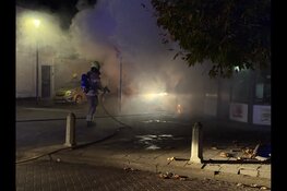 Auto zwaar beschadigd na nachtelijke autobrand in Den Helder