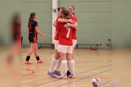 Vrouwen Zeemacht in dubbele cijfers