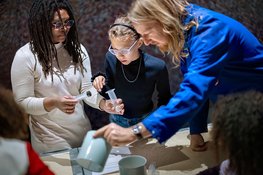 ESERO Tour bij KopGroep Bibliotheken: families reizen als astronaut door de ruimte
