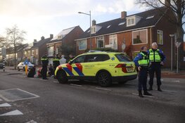 Vrouw gewond na aanrijding tussen scootmobiel en personenauto