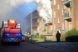 Veel schade na grote brand in woning in Den Helder