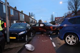 Meerdere auto’s beschadigd bij verkeersongeval op Sportlaan in Den Helder