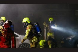 Uitslaande brand in flat Den Helder, meerdere appartementen ontruimd