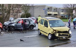 Twee gewonden na zware botsing in Den Helder