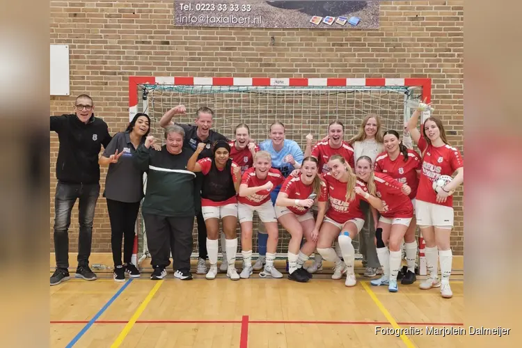 Eindelijk weer eens winst voor Zeemacht-vrouwen