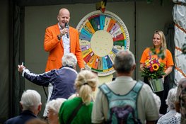 Oranjemarkt Den Helder kleurt oranje op zondag 26 april