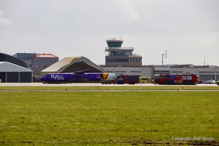 Grote oefening met neergestort vliegtuig op vliegveld Den Helder
