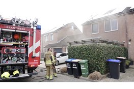 Keukenbrand in Julianadorp snel geblust, veel rook vrijgekomen