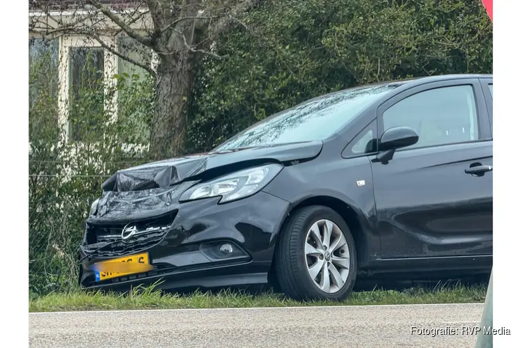 Schade na ongeval op Nieuweweg in Den Helder