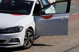 Flinke schade na ongeval tussen meerdere voertuigen in Den Helder