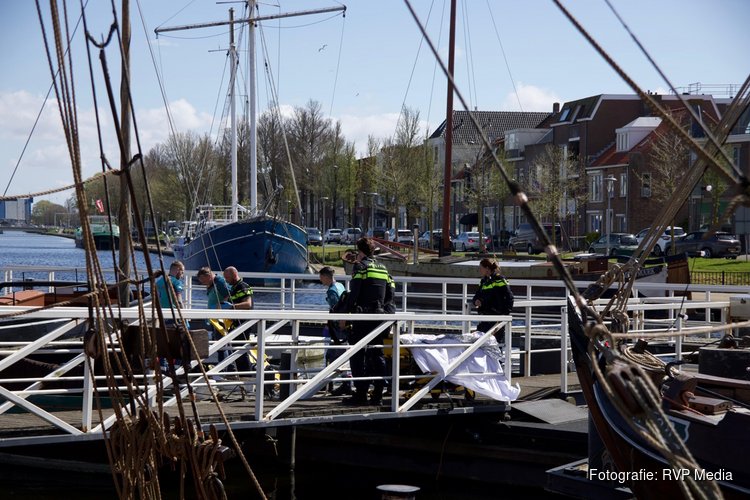 Man zwaargewond na val in water Den Helder