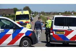 Motorrijdster komt ten val en raakt ernstig gewond in Julianadorp
