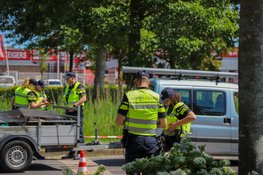 Verkeerscontrole bij sportschool in Den Helder