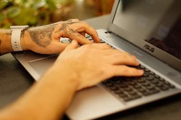 Krijgen traditionele uitgaansgelegenheden in Den Helder te maken met nieuwe concurrentie van digitale platforms?