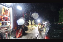 Stormachtige valwind en onweer treft regio: meerdere omgevallen bomen weggehaald