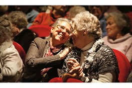 Samen uit, samen naar Theater de Kampanje met Vier het Leven