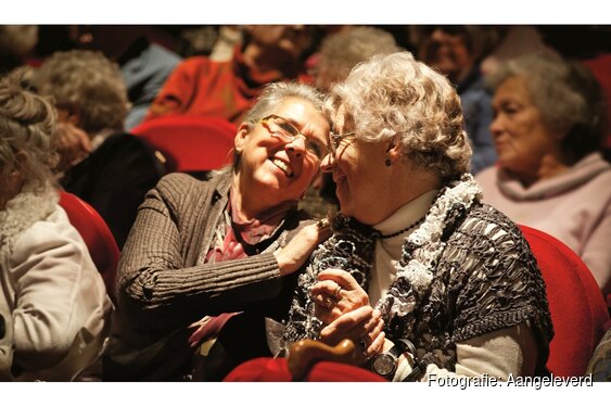Samen uit, samen naar Theater de Kampanje met Vier het Leven