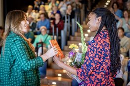 Nadine Cecilia nieuwe stadsdichter van Den Helder