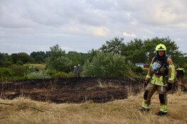 Korte brand bij bunkers aan het Liniepad in Den Helder