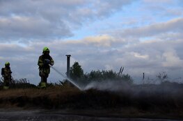 Korte brand bij bunkers aan het Liniepad in Den Helder