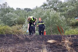 Korte brand bij bunkers aan het Liniepad in Den Helder