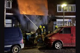 Grote uitslaande brand in woning Den Helder