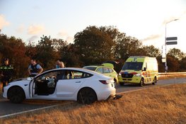 Automobilist gewond na eenzijdig ongeval op N99