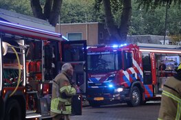 Brand in gebouw van Parlan zorgt voor flinke rookontwikkeling in Den Helder