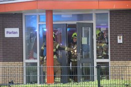 Brand in gebouw van Parlan zorgt voor flinke rookontwikkeling in Den Helder