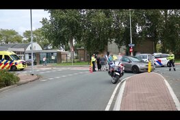 Veel schade bij botsing tussen auto’s in Den Helder