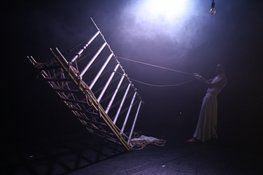 Ervaar een explosieve dansvoorstelling die al je zintuigen aanspreekt. Te zien tijdens de Week van de Toegankelijkheid in Theater de Kampanje