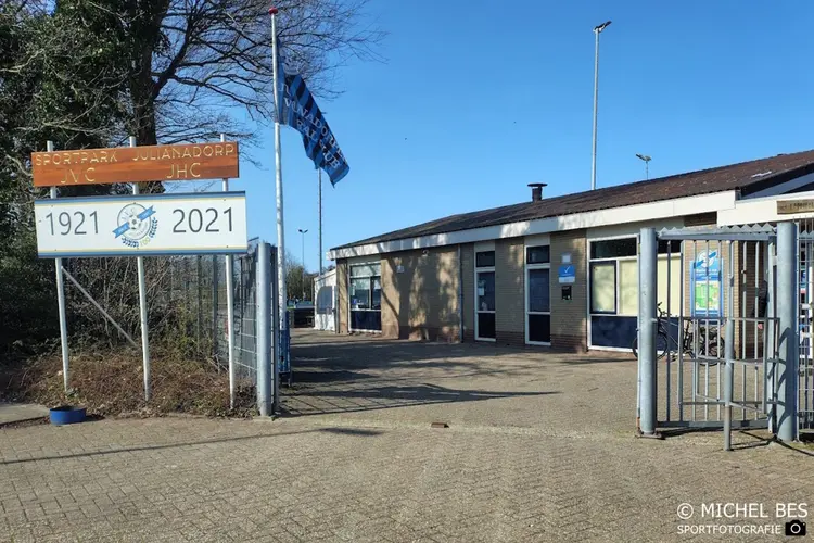 JVC pakt eerste punt dankzij late vrije trap