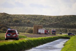 Helikopter maakt noodlanding op Zwarteweg bij Callantsoog na technische storing