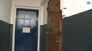 Huis met politiecel te koop: "Kan soms handig zijn met kleine kinderen"