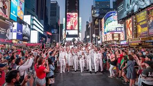 Zr.Ms. Holland keert terug in Den Helder